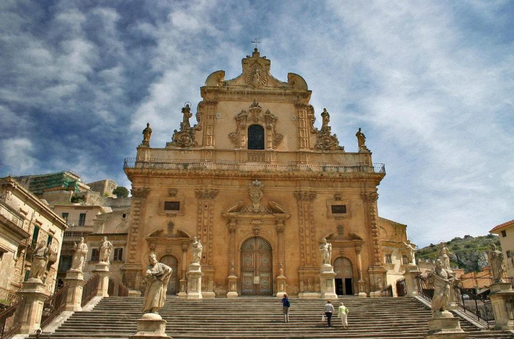 Balcone Barocco. Modica Exterior foto